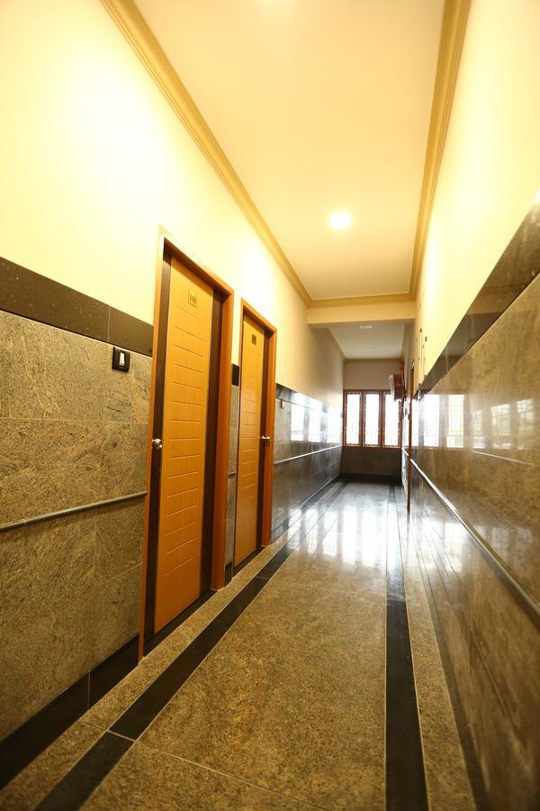 D'Inn Puduccseri Kültér fotó
